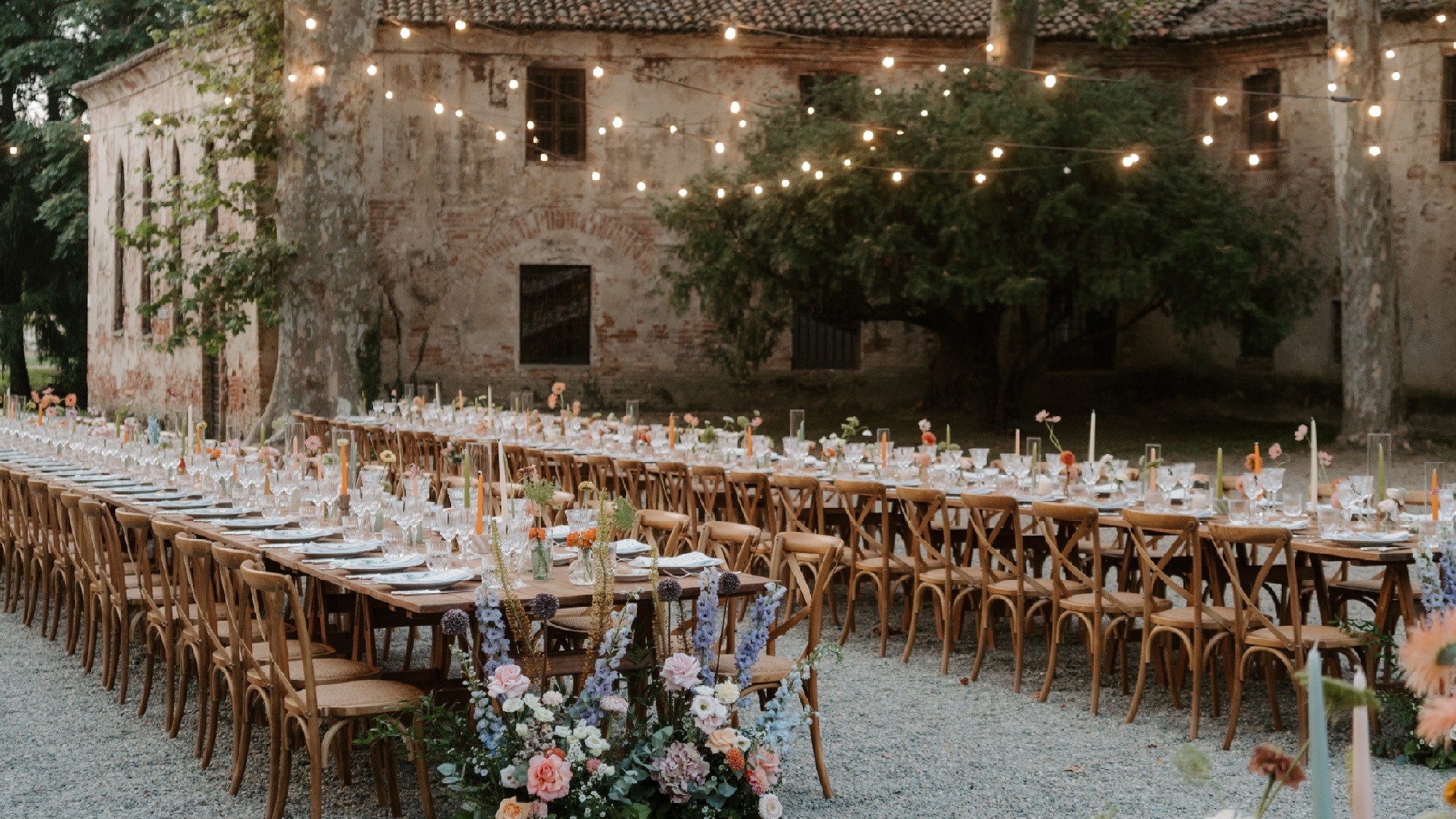 Scopri i nostri consigli su come decorare i tavoli del tuo matrimonio